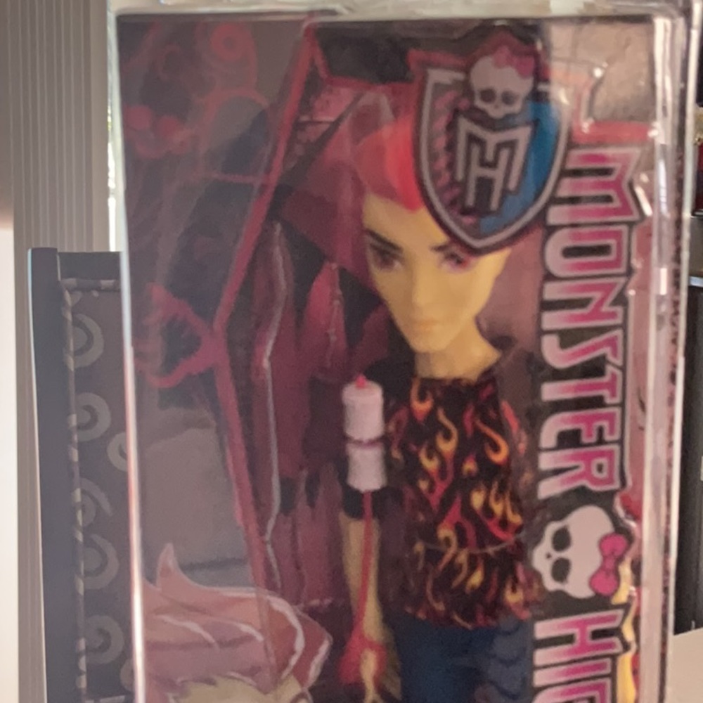 Monster High Ghoul Fair Heath Burns Doll. In prestige condition